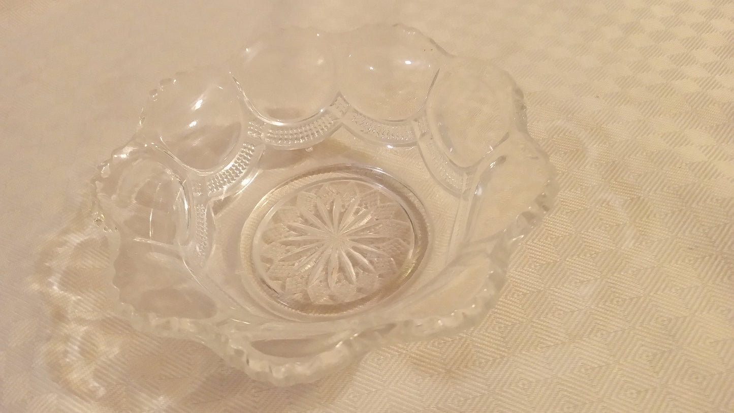 Antique EAPG US Glass “Oregon” Beaded Loop Berry Bowl (c. 1901) | Rare Mint No. 15073 | 4.5” States Series Sawtooth Rim | Edwardian Pressed Glass Survivor