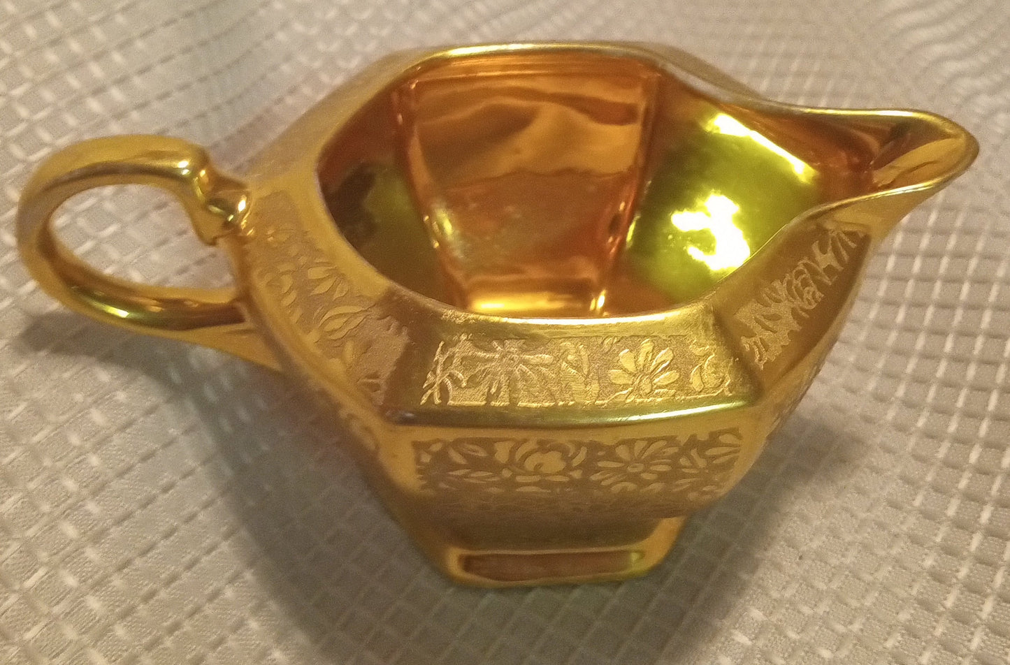 ART DECO Gold Lusterware Octagon Creamer - Japanese Sauce Boat (2" Tall, Mint Condition)