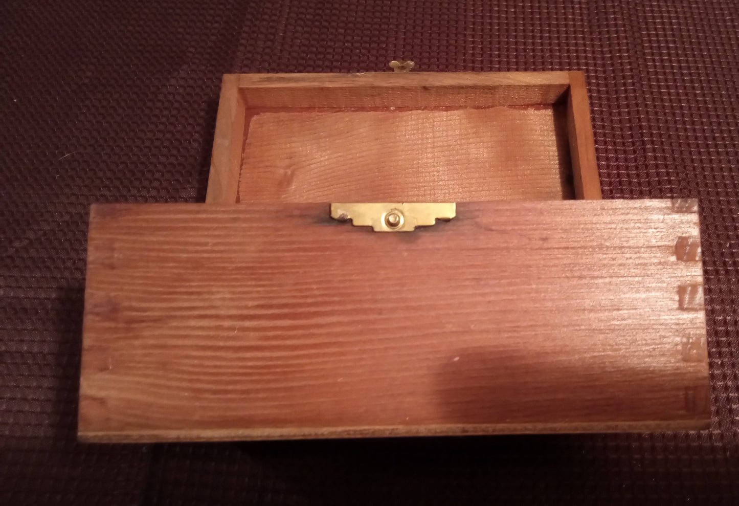 Vintage Hardwood Storage Box | Dovetail/Finger Joint Construction | Rustic Wooden Keepsake Chest