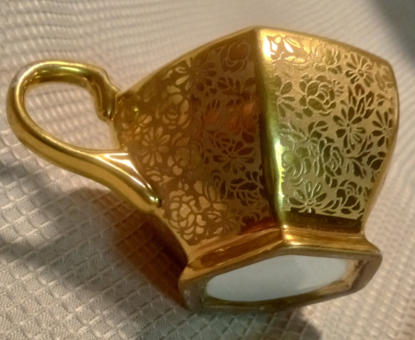 ART DECO Gold Lusterware Octagon Creamer - Japanese Sauce Boat (2" Tall, Mint Condition)