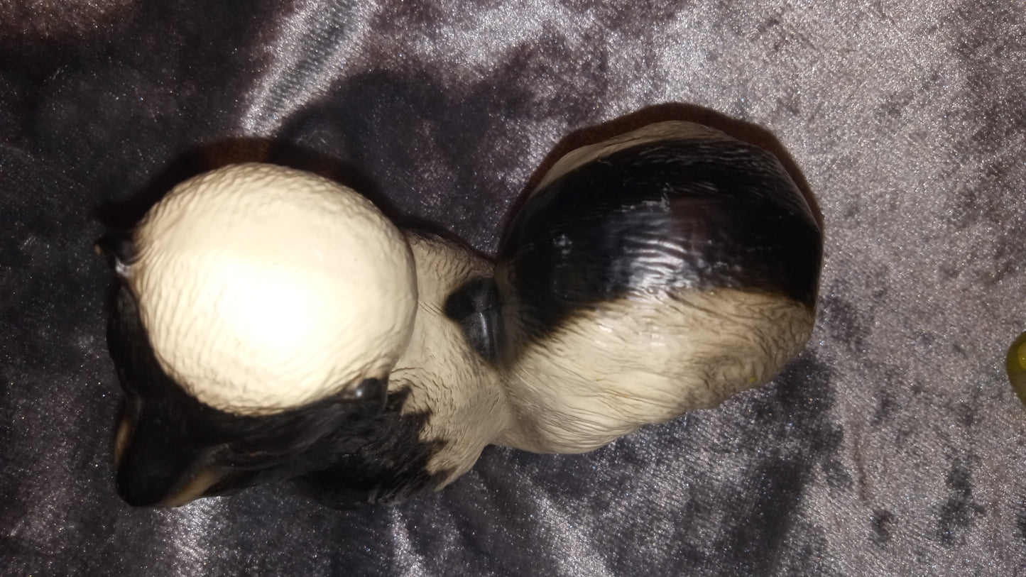 Vintage House of Global Art The Harvey Knox Kingdom Painted Skunk Figurine Japan